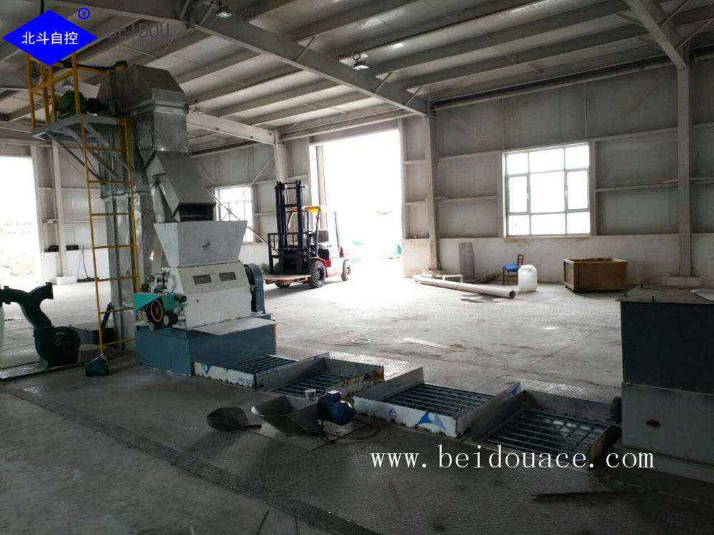 Water solube fertilizer machine
