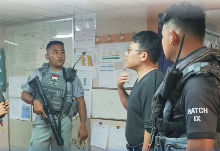 One Injured in Robbery Aboard Heavy Load Carrier Off Batam