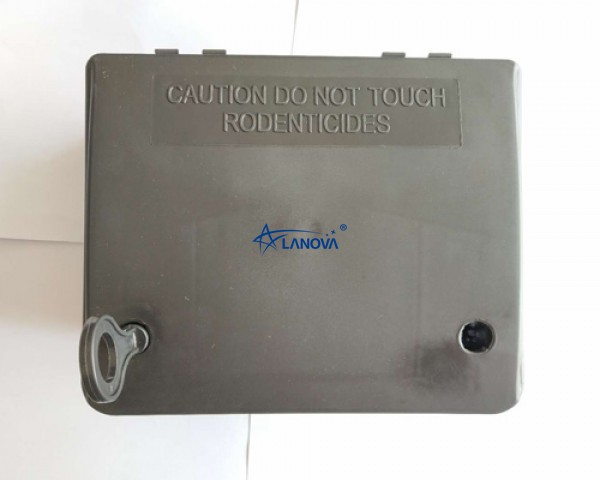 two lock bait station-1