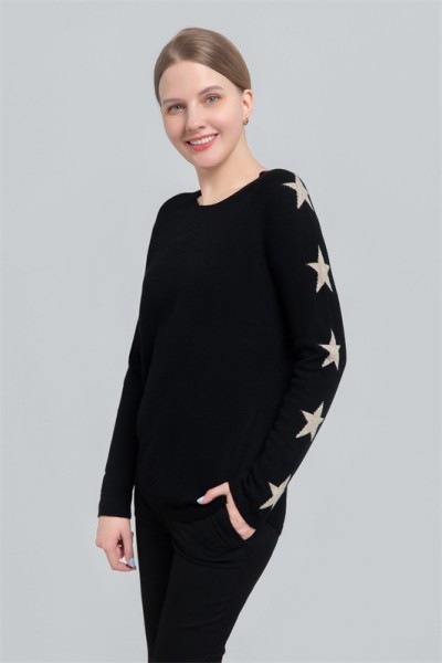 Round neck cashmere sweater with intarsia stars