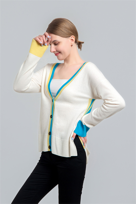Women's cardigan with contrast color Women's cardigan with contrast color